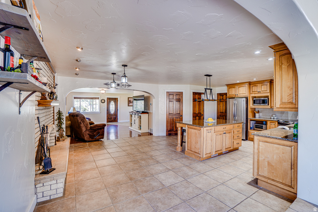 8088 W CANYON RD Herriman, UT 84096