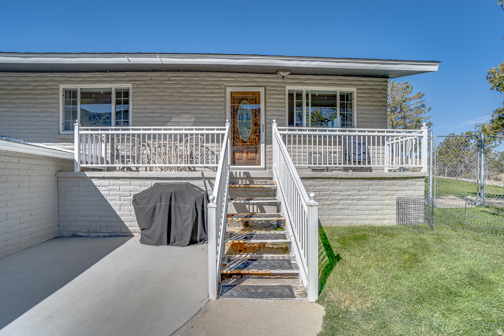 8088 W CANYON RD Herriman, UT 84096