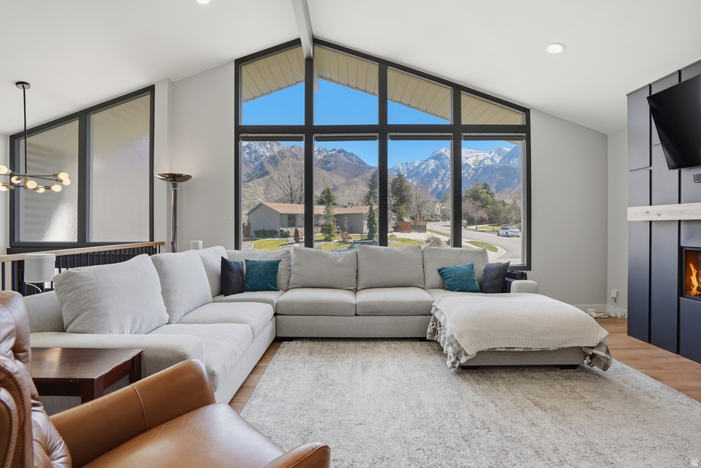 2853 E WILLOW DR Sandy, UT 84093