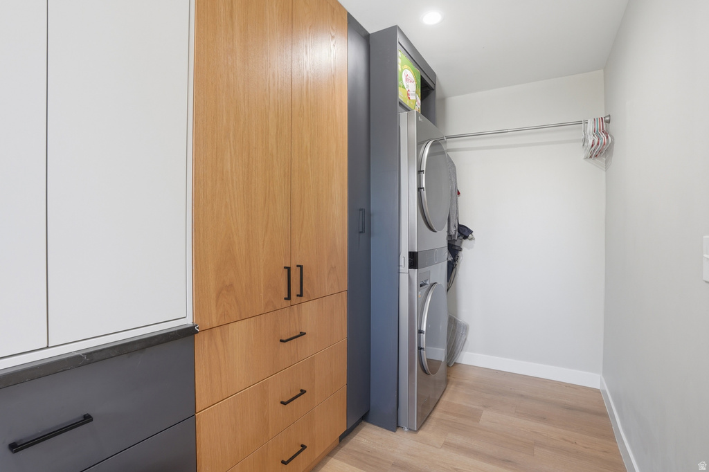 2853 E WILLOW DR Sandy, UT 84093