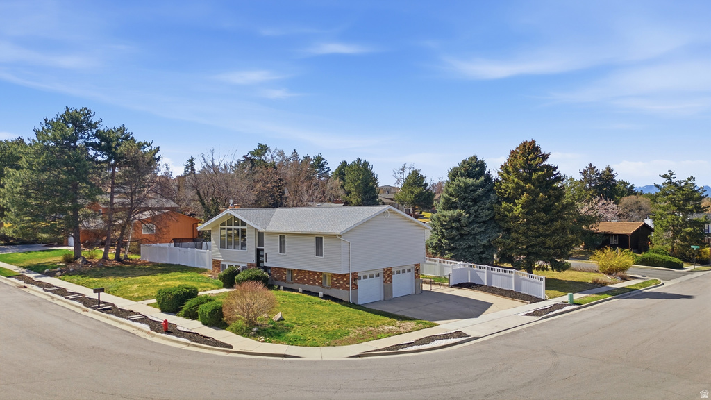 2853 E WILLOW DR Sandy, UT 84093