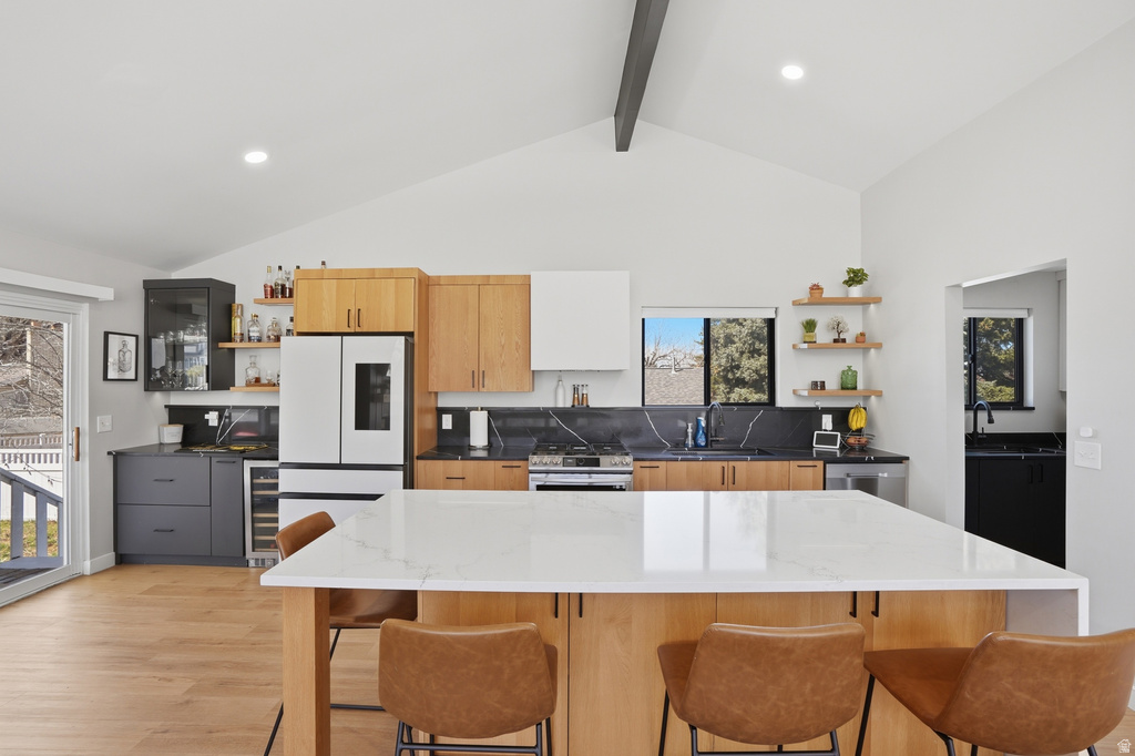 2853 E WILLOW DR Sandy, UT 84093