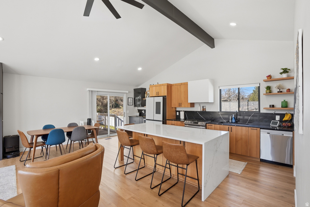 2853 E WILLOW DR Sandy, UT 84093