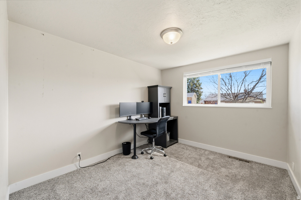 582 E 350 S Clearfield, UT 84015