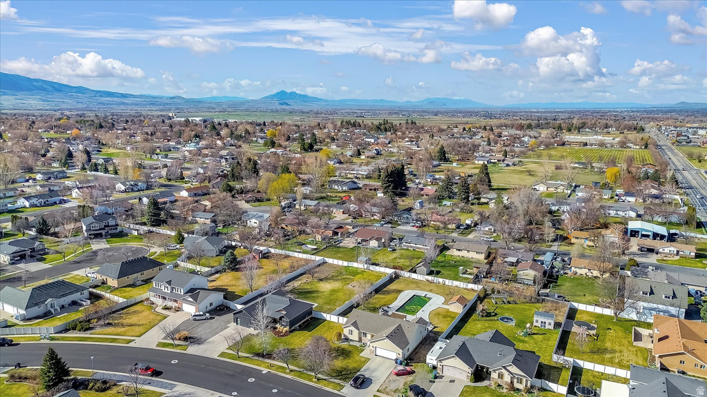 751 E 440 S Hyrum, UT 84319