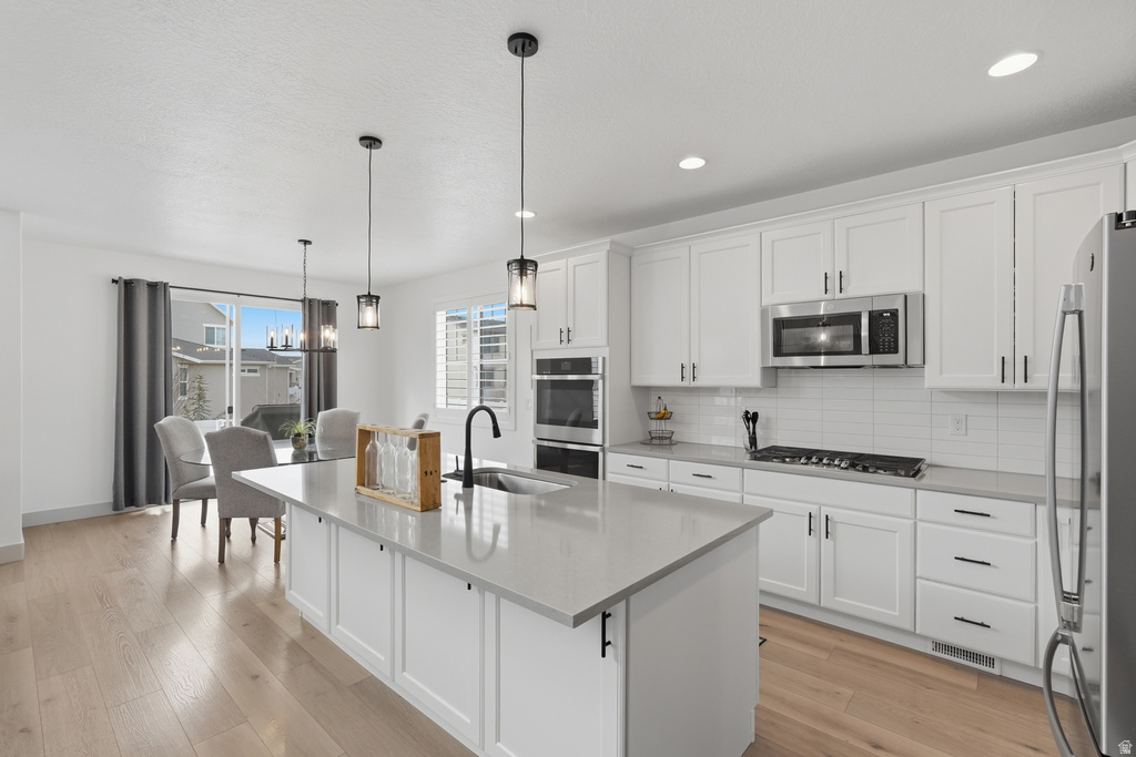 1448 E ERICKSON KNOLL LN Eagle Mountain, UT 84005