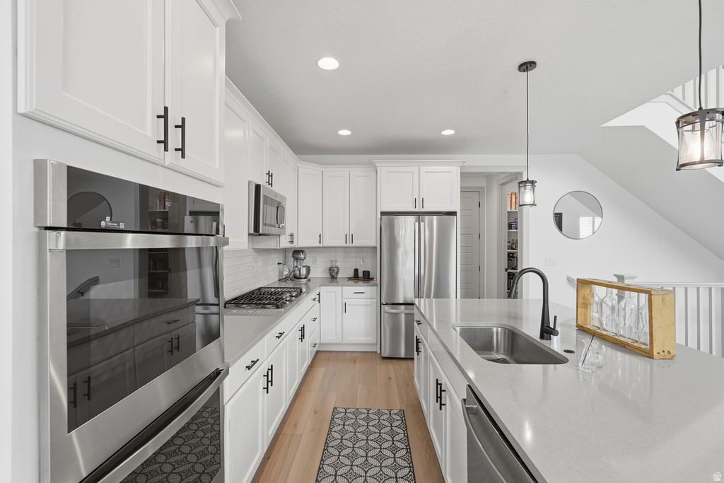 1448 E ERICKSON KNOLL LN Eagle Mountain, UT 84005