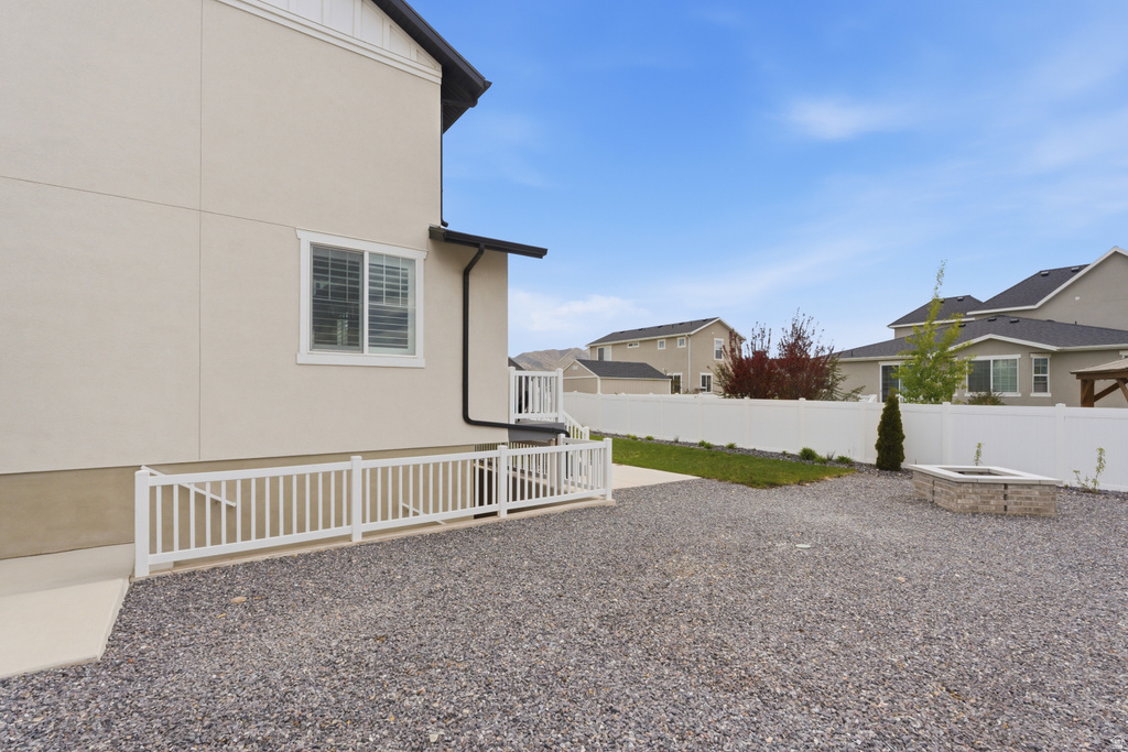1448 E ERICKSON KNOLL LN Eagle Mountain, UT 84005