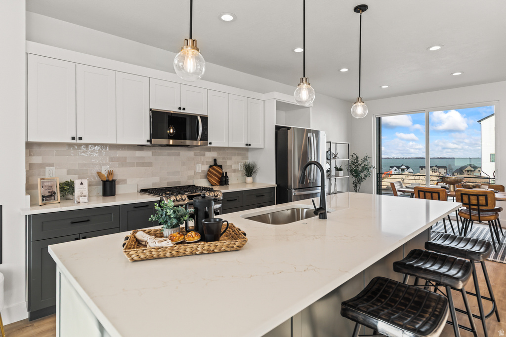 107 PALMER LN Saratoga Springs, UT 84045