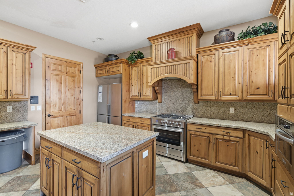 107 PALMER LN Saratoga Springs, UT 84045