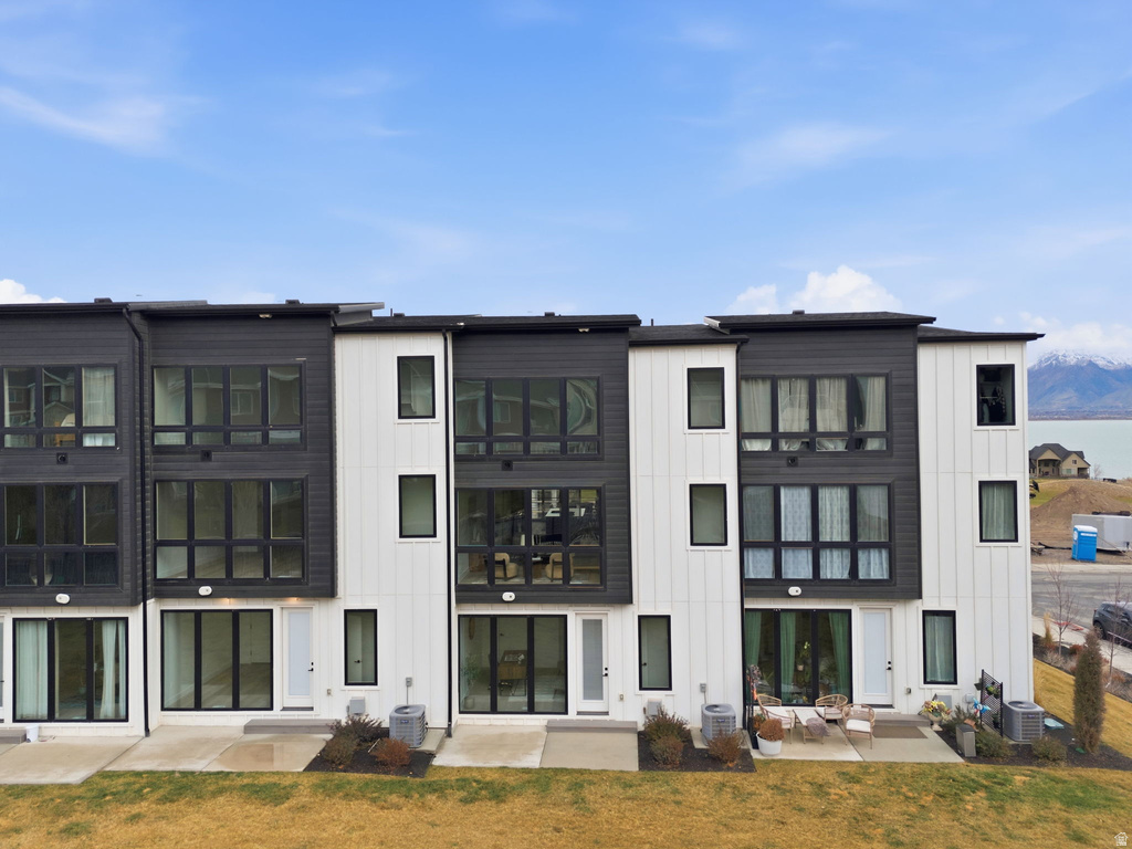 78 E WATSON DR Saratoga Springs, UT 84045