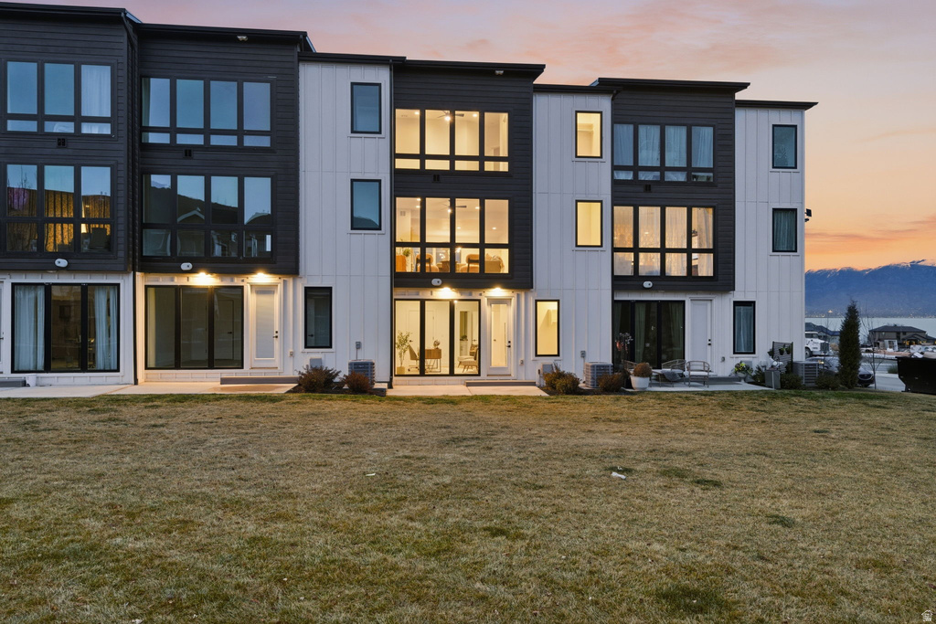 78 E WATSON DR Saratoga Springs, UT 84045