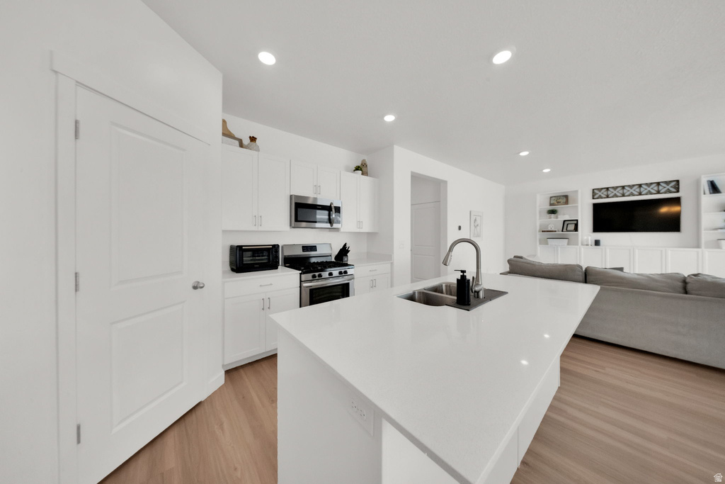 809 N COLD POND AVE Lehi, UT 84043