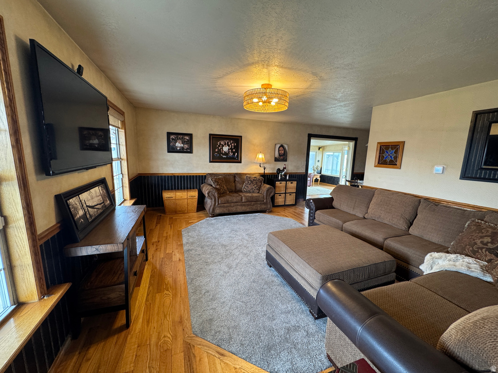 312 N 720 E Lehi, UT 84043