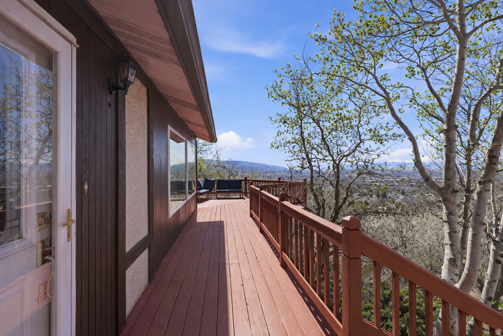 1290 OAKRIDGE DR Centerville, UT 84014