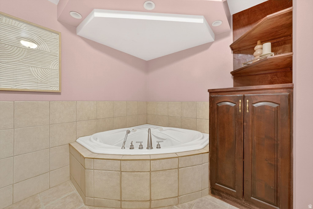 1290 OAKRIDGE DR Centerville, UT 84014