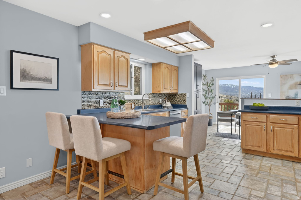 1290 OAKRIDGE DR Centerville, UT 84014