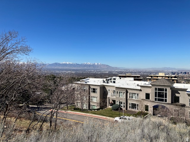 3075 E KENNEDY DR #405 Salt Lake City, UT 84108