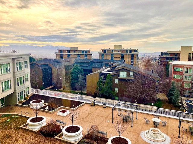 3075 E KENNEDY DR #405 Salt Lake City, UT 84108