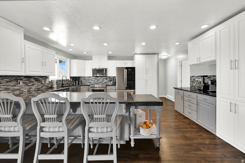 3643 LAKEVIEW DR North Ogden, UT 84414