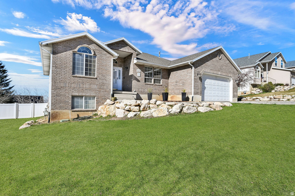 3643 LAKEVIEW DR North Ogden, UT 84414