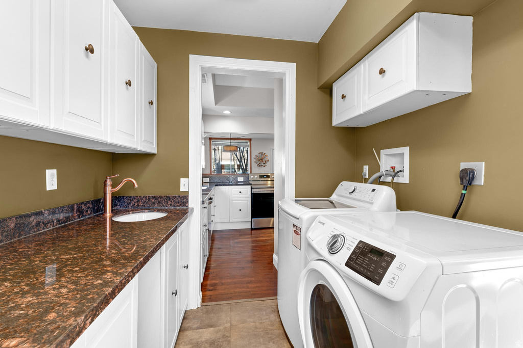 328 E KENSINGTON AVE Salt Lake City, UT 84115