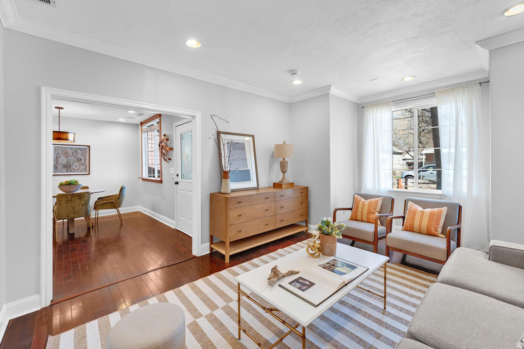 328 E KENSINGTON AVE Salt Lake City, UT 84115