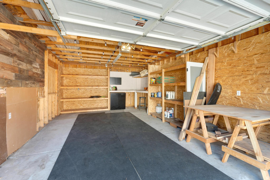 328 E KENSINGTON AVE Salt Lake City, UT 84115