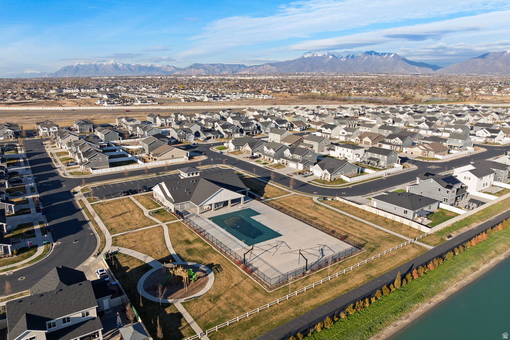 1614 W PARKVIEW DR Syracuse, UT 84075