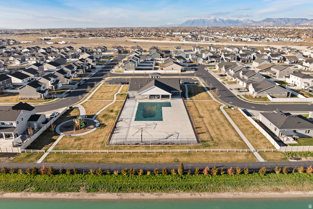 1614 W PARKVIEW DR Syracuse, UT 84075