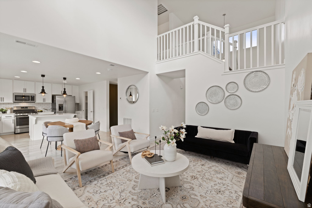 1614 W PARKVIEW DR Syracuse, UT 84075