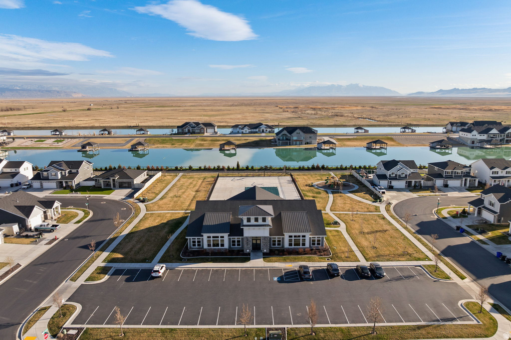 1614 W PARKVIEW DR Syracuse, UT 84075