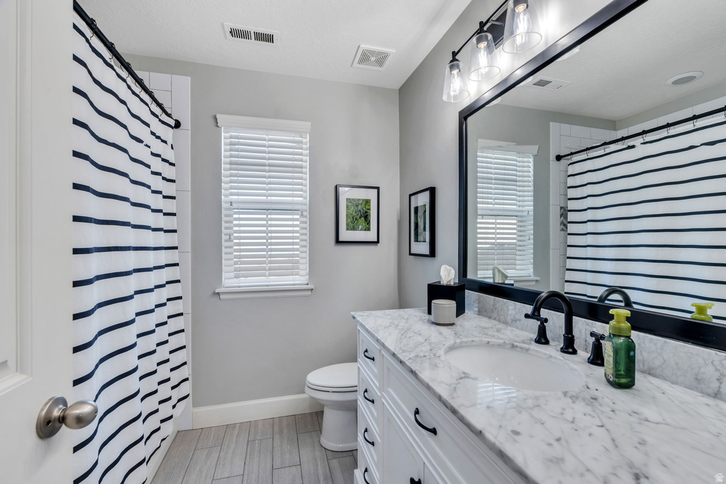 326 W SHORELINE CT Vineyard, UT 84059