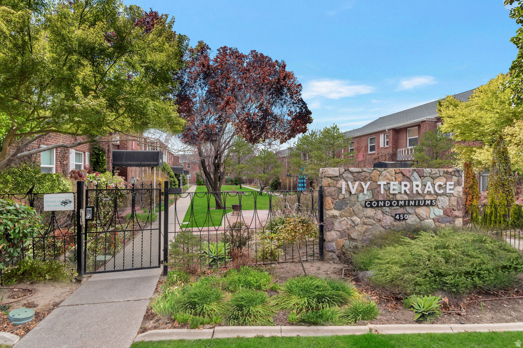 450 E 100 S #14 Salt Lake City, UT 84111