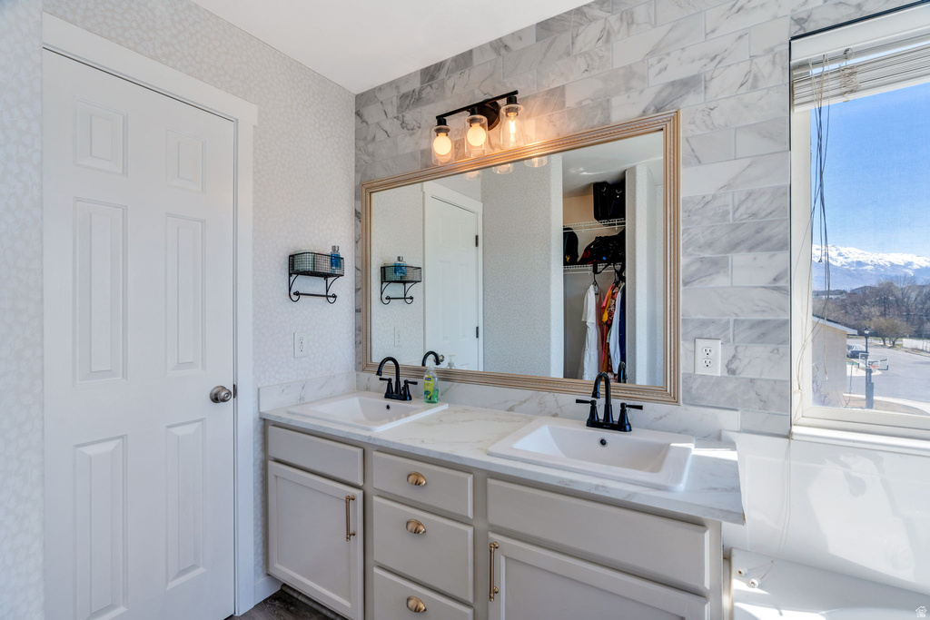 1512 N 250 W Lehi, UT 84043