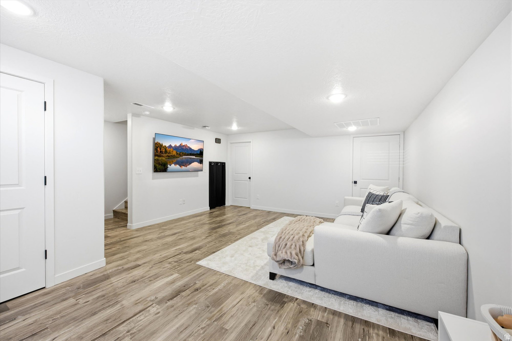 1010 W LAPIS FIELDS WAY Bluffdale, UT 84065