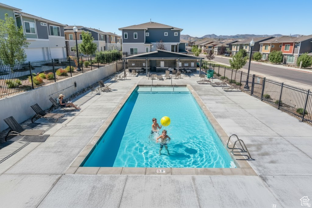 1010 W LAPIS FIELDS WAY Bluffdale, UT 84065