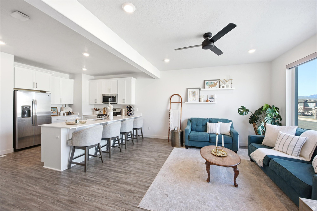 1010 W LAPIS FIELDS WAY Bluffdale, UT 84065