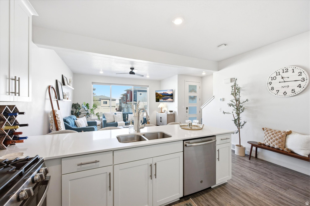 1010 W LAPIS FIELDS WAY Bluffdale, UT 84065