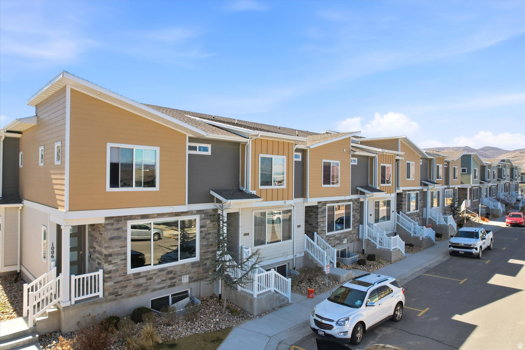 1010 W LAPIS FIELDS WAY Bluffdale, UT 84065