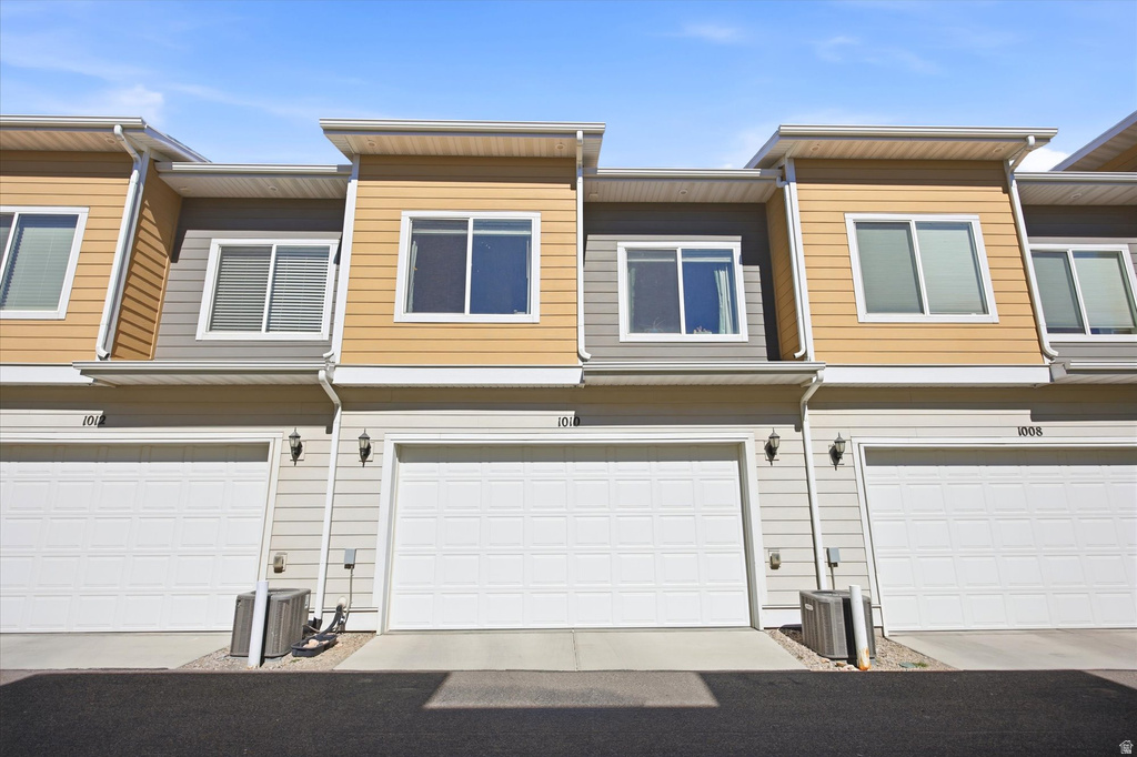 1010 W LAPIS FIELDS WAY Bluffdale, UT 84065