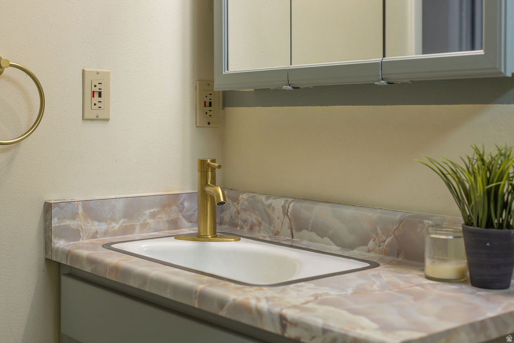 1672 N 1560 E North Logan, UT 84341