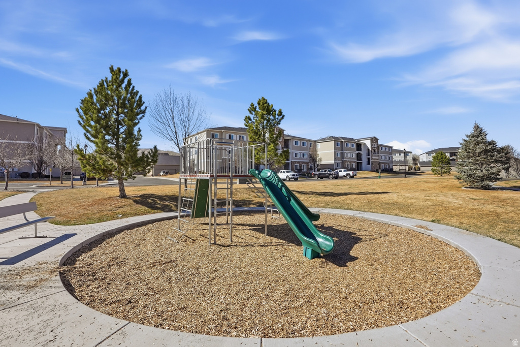 1873 N CREST RD Saratoga Springs, UT 84045