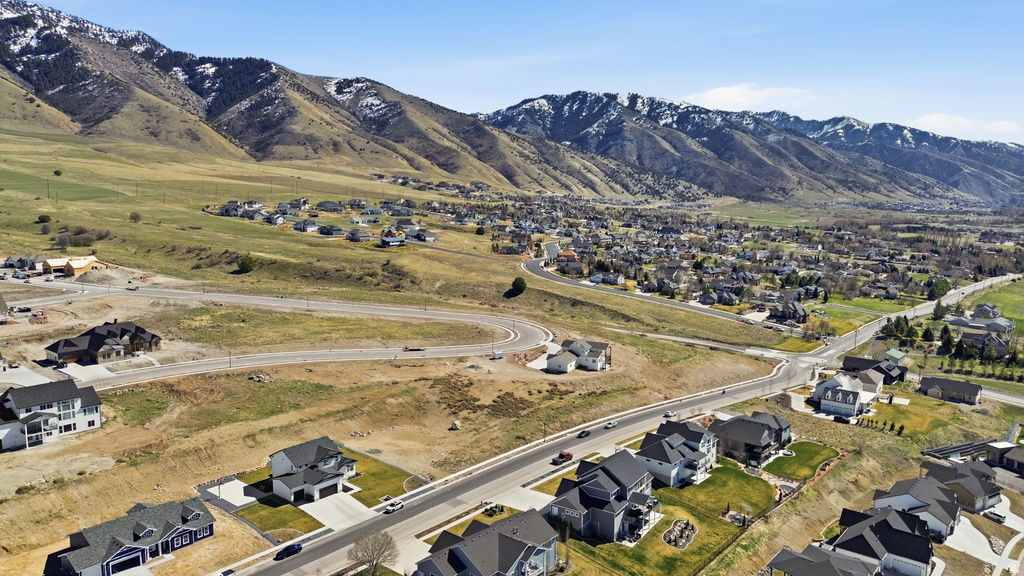 78 S 1000 E Hyde Park, UT 84318