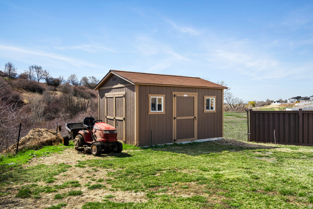 1350 KAYS CREEK DR Layton, UT 84040