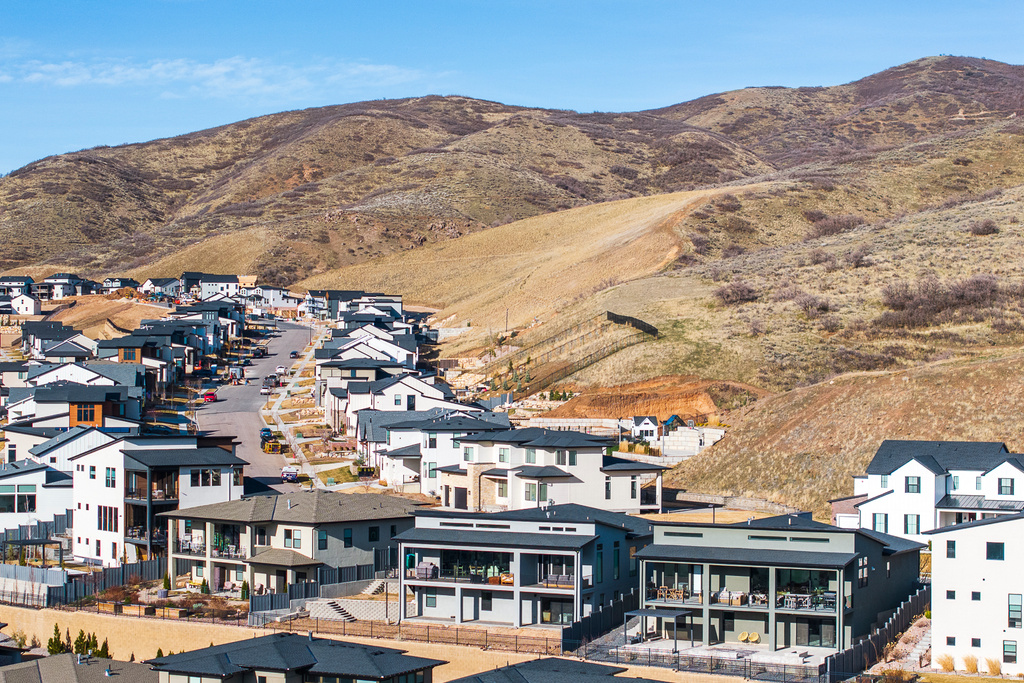 5573 N CANYON RIM RD Lehi, UT 84048