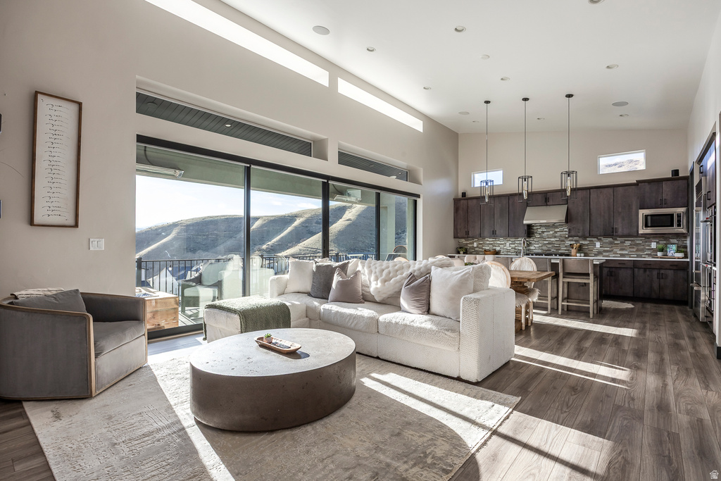 5573 N CANYON RIM RD Lehi, UT 84048