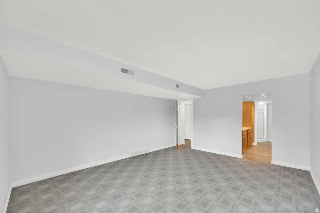 1581 E WATERBURY DR #L Murray, UT 84121