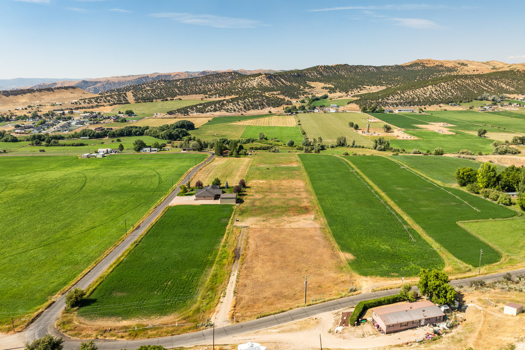 489 E BORDER STATION RD Coalville, UT 84017