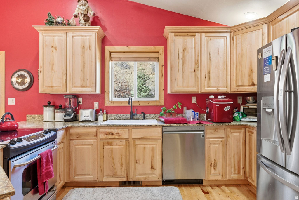 3805 BEAVER CREEK RD Kamas, UT 84036